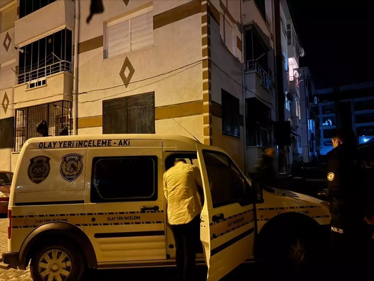 kuluda evinde hareketsiz bulundu 2jzb21JT.jpg